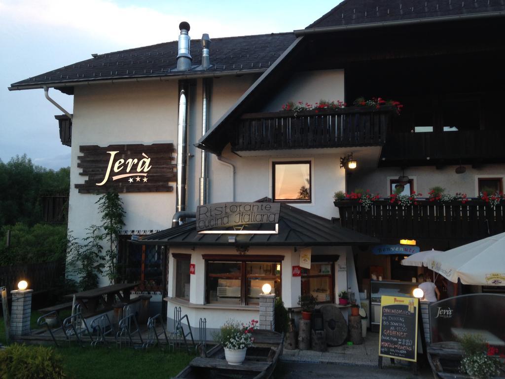Jera Am Furtnerteich Hotel-Ristorante&Relax Mariahof エクステリア 写真